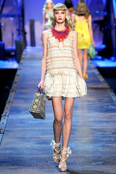 Look 33